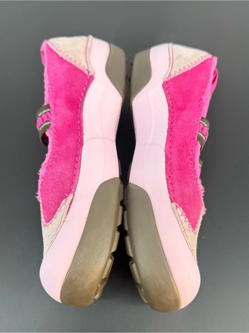 CROCS Toddler Pink & Fuchsia Fuzzy Mary Jane Slippers Size 3